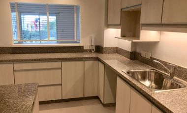 Recoleta, Arroyo y Suipacha, 3 amb, 125m2, semipiso , u$s 2,000 + gastos. Expensas Enero 2025= $ 500,000.-