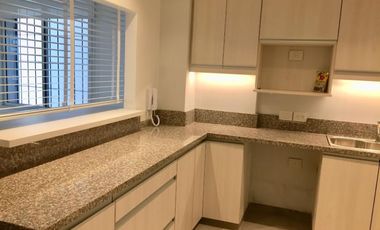 Recoleta, Arroyo y Suipacha, 3 amb, 125m2, semipiso , u$s 2,000 + gastos. Expensas Enero 2025= $ 500,000.-