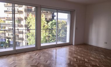 Recoleta, Arroyo y Suipacha, 3 amb, 125m2, semipiso , u$s 2,000 + gastos. Expensas Enero 2025= $ 500,000.-