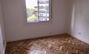 Recoleta, Arroyo y Suipacha, 3 amb, 125m2, semipiso , u$s 2,000 + gastos. Expensas Enero 2025= $ 500,000.-
