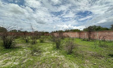 TERRENO EN VILLA CORONA CERCANO A LA LAGUNA ATOTONILCO