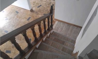 ALQUILER CASA BALCONES DE CHIPRE MANIZALES