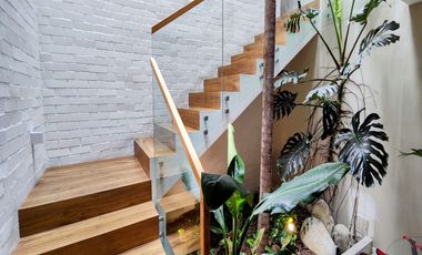 ¡Casa De Lujo Con Piscina Privada Y Diseño Arquitectónico Excepcional – ¡Tu Hogar Soñado Te Espera!