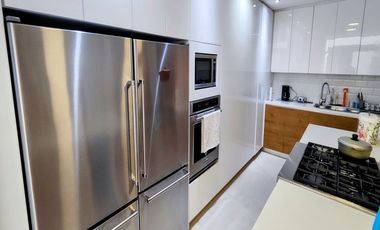 ¡Casa De Lujo Con Piscina Privada Y Diseño Arquitectónico Excepcional – ¡Tu Hogar Soñado Te Espera!