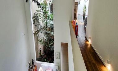 ¡Casa De Lujo Con Piscina Privada Y Diseño Arquitectónico Excepcional – ¡Tu Hogar Soñado Te Espera!