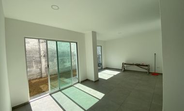 Casa en venta con tres recamaras y jardin en Ocotlán, Tlaxcala