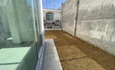 Casa en venta con tres recamaras y jardin en Ocotlán, Tlaxcala