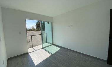 Casa en venta con tres recamaras y jardin en Ocotlán, Tlaxcala