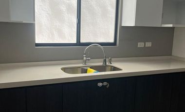 CASA EN RENTA EN FRACCIONAMIENTO VIVENZA, SAN NICOLÁS DE LOS GARZA, N.L., ZONA PASEO LA FE