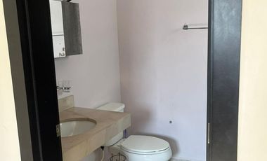 CASA EN RENTA EN FRACCIONAMIENTO VIVENZA, SAN NICOLÁS DE LOS GARZA, N.L., ZONA PASEO LA FE