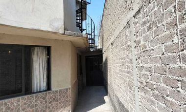 VENDO CASA PARA DECORAR. 4 RECAMARAS. JARDIN, ESTUDIO EN CHALCO