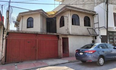 VENDE CASA EN CHALCO 4 RECAMARAS. JARDIN, ESTUDIO.  A NEGOCIAR.