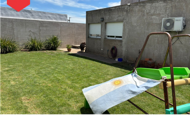 Casa en venta (Calle 51 e/24 y 26)
