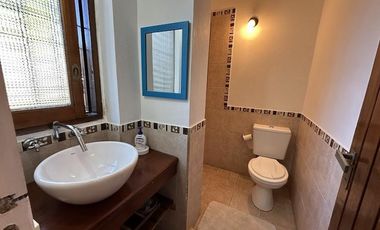 Chalet sobre 2 lotes en Barrio Los Cedros