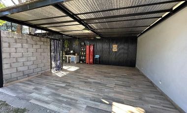 Chalet sobre 2 lotes en Barrio Los Cedros