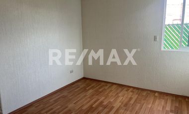 Venta de Casa en condominio en Residencial Primavera I cerca del aeropuerto de Toluca - (3)
