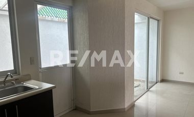 Venta de Casa en condominio en Residencial Primavera I cerca del aeropuerto de Toluca - (3)