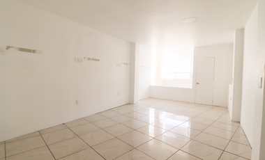 LOCAL COMERCIAL CON OFICINAS EN RENTA EN MORELIA, AV. ACUEDUCTO.