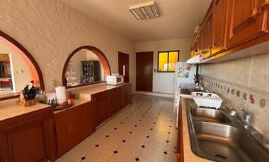 Casa en Venta en Burgos, un exclusivo fraccionamiento de Cuernavaca - Morelos.