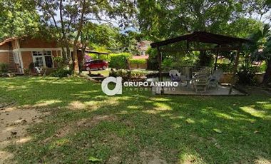 VENTA de CASA CAMPESTRE en PIEDECUESTA
