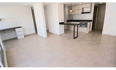Arriendo apartamento Cuarto piso  con acesor en Cajica.
