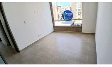 Arriendo apartamento Cuarto piso  con acesor en Cajica.