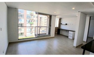 Arriendo apartamento Cuarto piso  con acesor en Cajica.