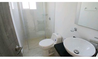 Arriendo apartamento Cuarto piso  con acesor en Cajica.