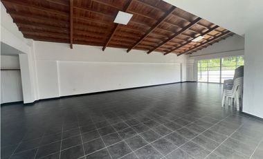 EN VENTA CASA EN LA ESTRELLA