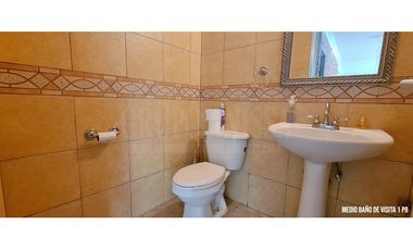 Se Vende Amplia Casa en Clayton
