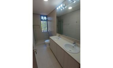 Alquilo Casa en RiverWalk de Green City # 2180 cad