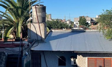 OPORTUNIDAD DOS CASAS DE 3 AMBIENTES