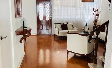 Hermosa Casa en Venta en Boulevares Naucalpan, cerca de parque Naucalli