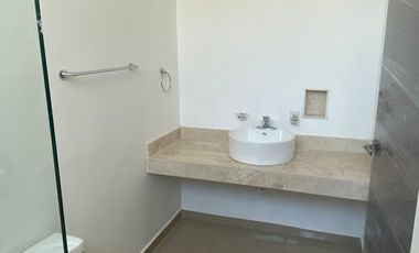 CASA  NUEVA EN PRIVADA RESIDENCIAL UBICADA EN CONKAL