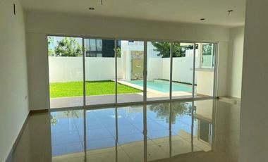 CASA  NUEVA EN PRIVADA RESIDENCIAL UBICADA EN CONKAL