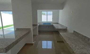 CASA  NUEVA EN PRIVADA RESIDENCIAL UBICADA EN CONKAL