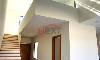 🏡 Casa de Lujo en La Escondida (NORTE) – Cocina Equipada, Closets instalados y Doble Altura! ✨