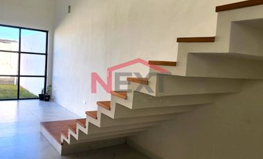 🏡 Casa de Lujo en La Escondida (NORTE) – Cocina Equipada, Closets instalados y Doble Altura! ✨
