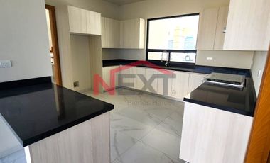 🏡 Casa de Lujo en La Escondida (NORTE) – Cocina Equipada, Closets instalados y Doble Altura! ✨