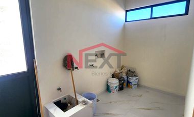 🏡 Casa de Lujo, La Escondida – 4 Recámaras, 1 en Planta Baja! DOBLE ALTURA 🔥