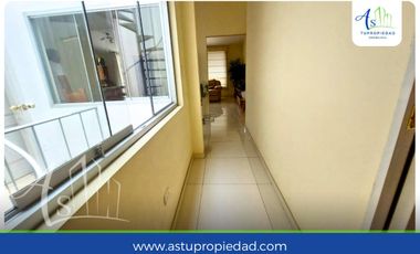 VENTA CASA  CLUB LOS GIRASOLES CHACLACAYO
