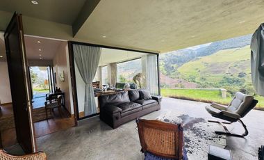 Alquiler de Casa Exclusiva en Macadamia del Río – La Calera