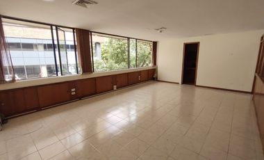 OFICINA EN ARRIENDO UBICADA EN EL POBLADO SECTOR MANILA