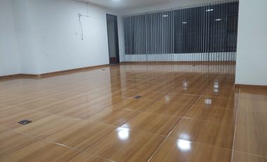 OFICINA EN VENTA EN EL CENTRO/MANIZALES