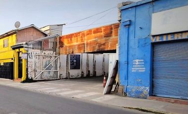 Arriendo 2 locales comerciales de 30 m2., centro de Quillota.