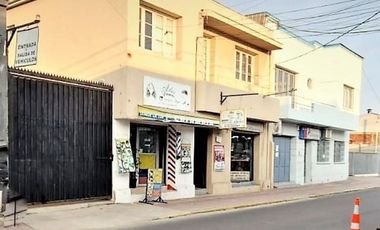 Arriendo 2 locales comerciales de 30 m2., centro de Quillota.