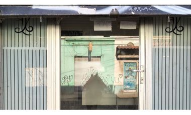 Arriendo 2 locales comerciales de 30 m2., centro de Quillota.