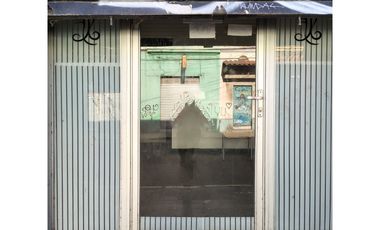 Arriendo 2 locales comerciales de 30 m2., centro de Quillota.
