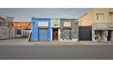Arriendo 2 locales comerciales de 30 m2., centro de Quillota.
