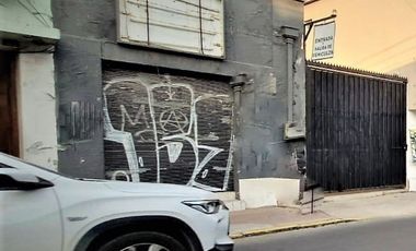 Arriendo 2 locales comerciales de 30 m2., centro de Quillota.